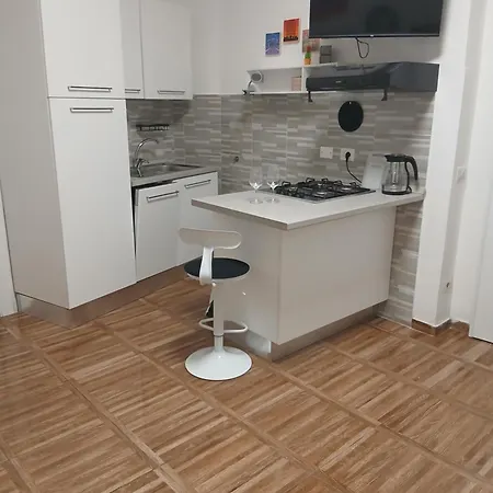 Little House Ostiense Apartament *